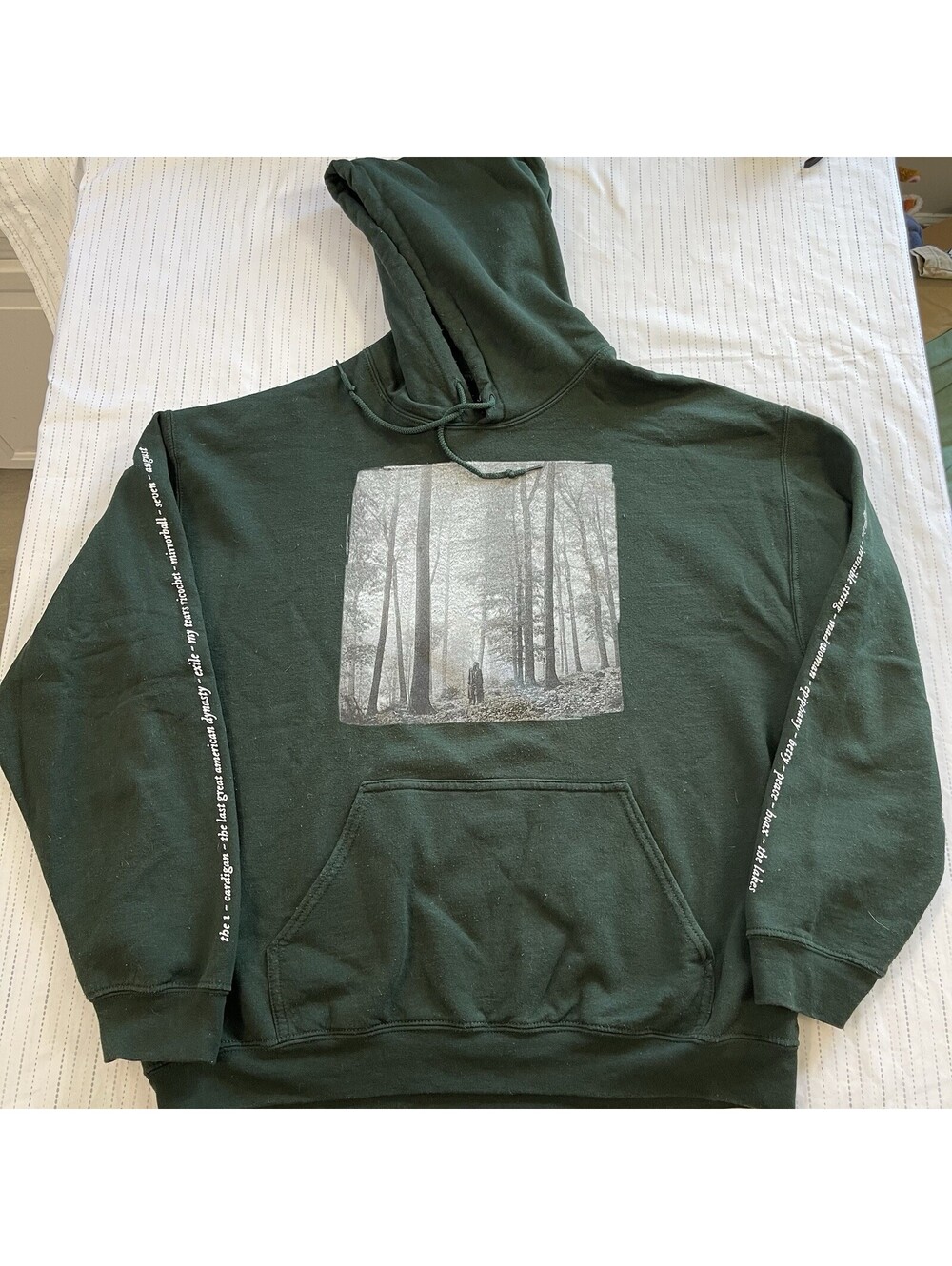 Taylor Swift In The Trees Folklore Hoodie Sweatshirt Unisex Large - Forest Green